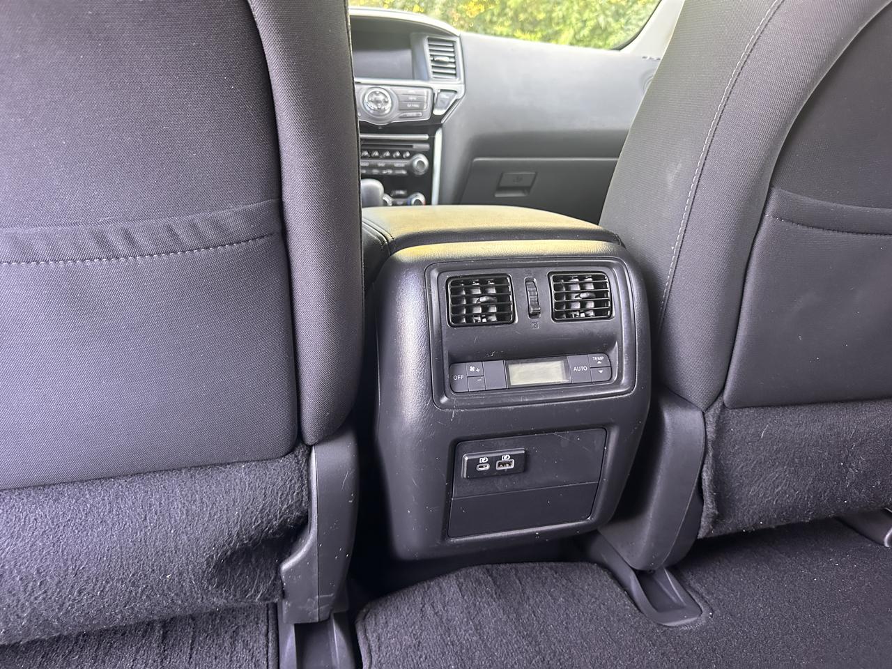 Nissan Pathfinder  2019