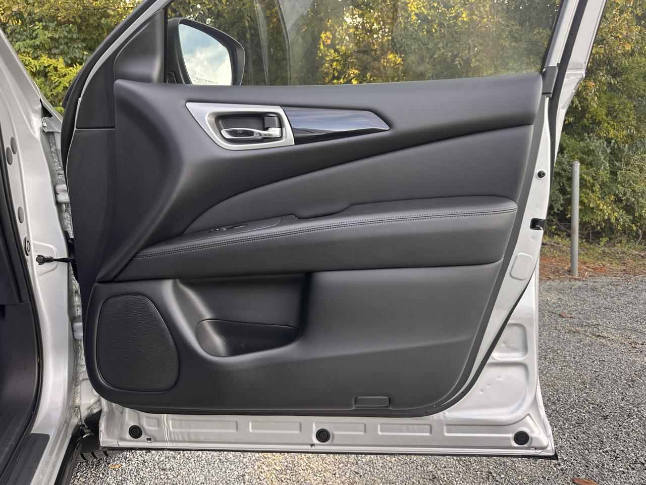 Nissan Pathfinder  2019