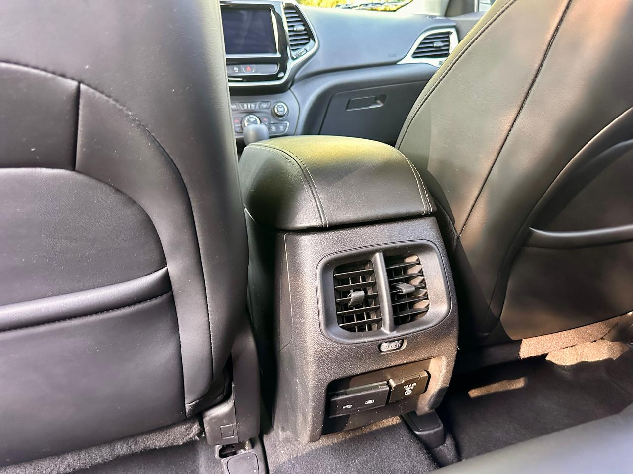 Jeep Cherokee  2019