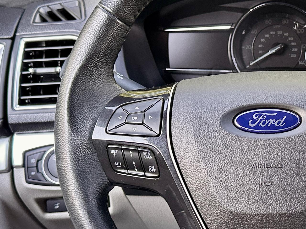 Ford Explorer Limited 4WD 2018