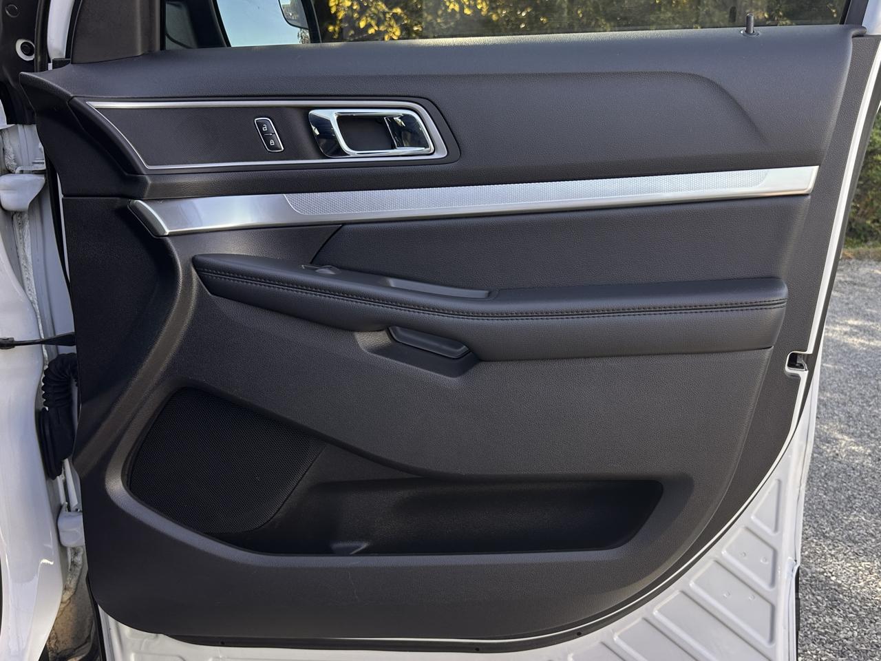 Ford Explorer XLT 4WD 2017