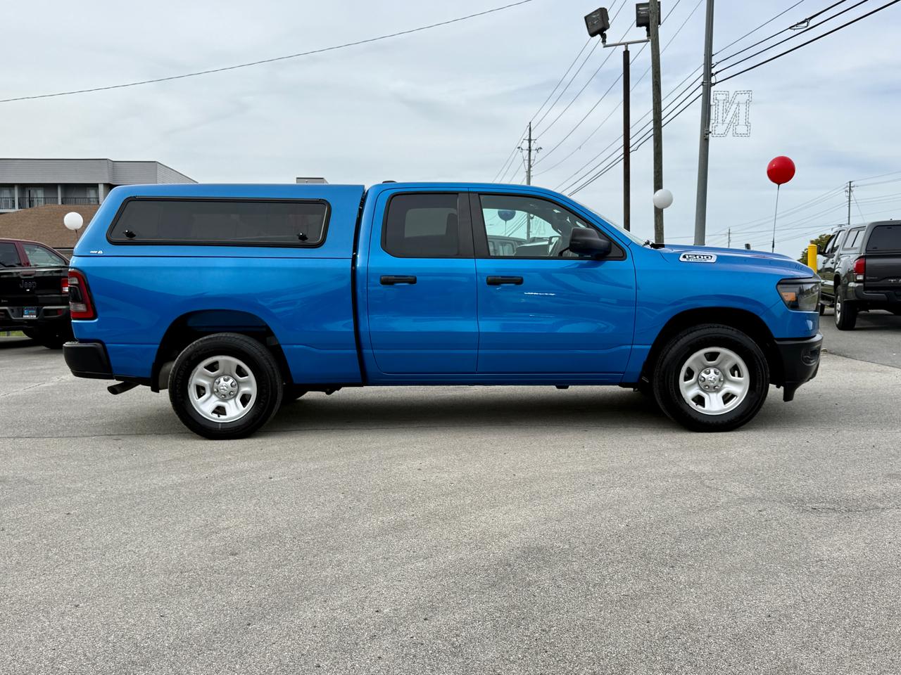 RAM 1500 Tradesman 4x4 Quad Cab 6'4" Box 2023