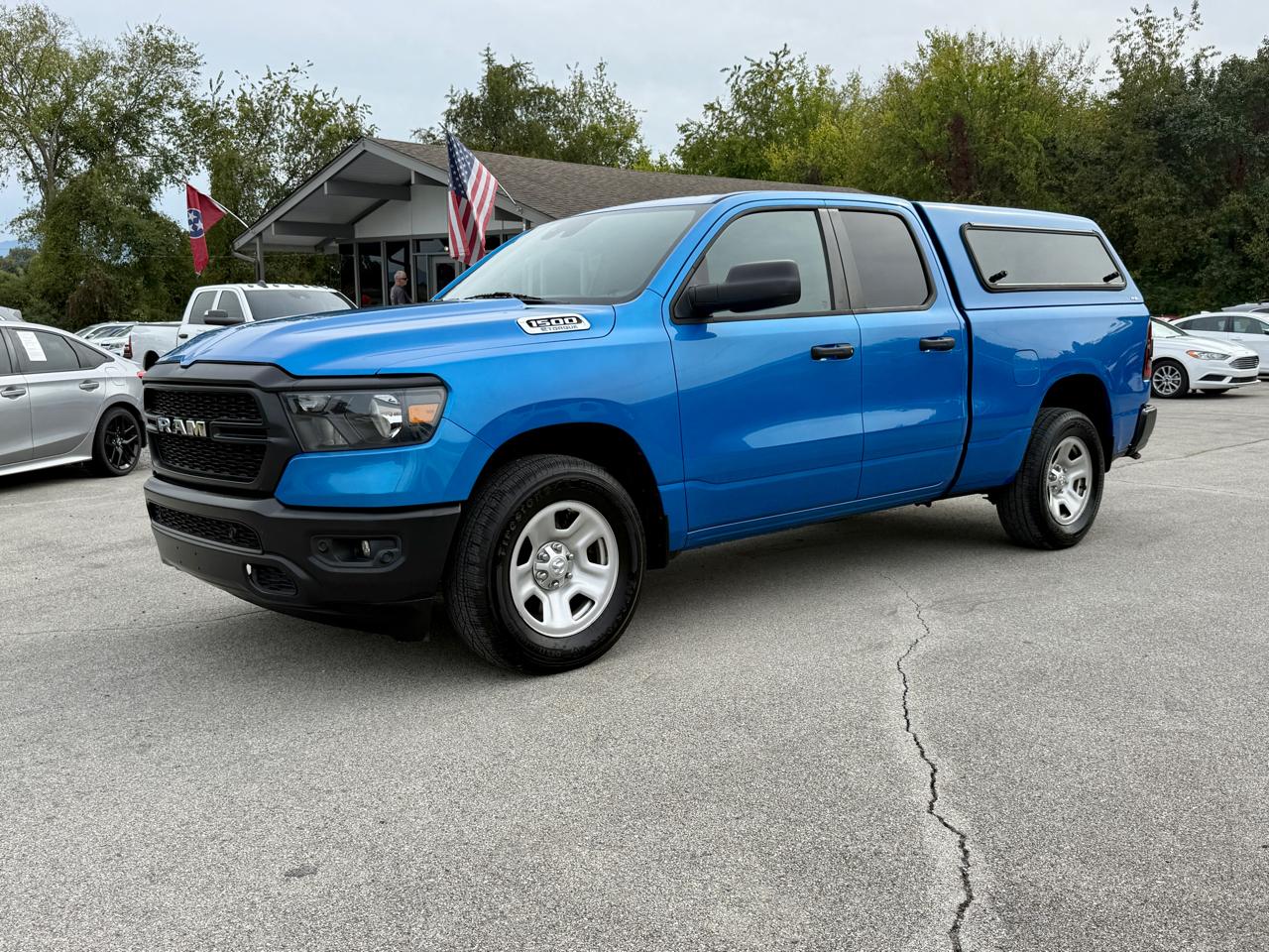 RAM 1500 Tradesman 4x4 Quad Cab 6'4" Box 2023