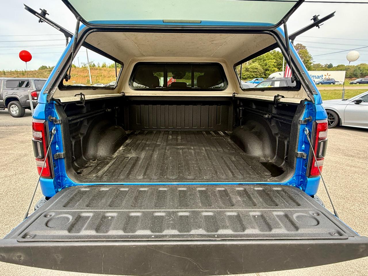 RAM 1500 Tradesman 4x4 Quad Cab 6'4" Box 2023