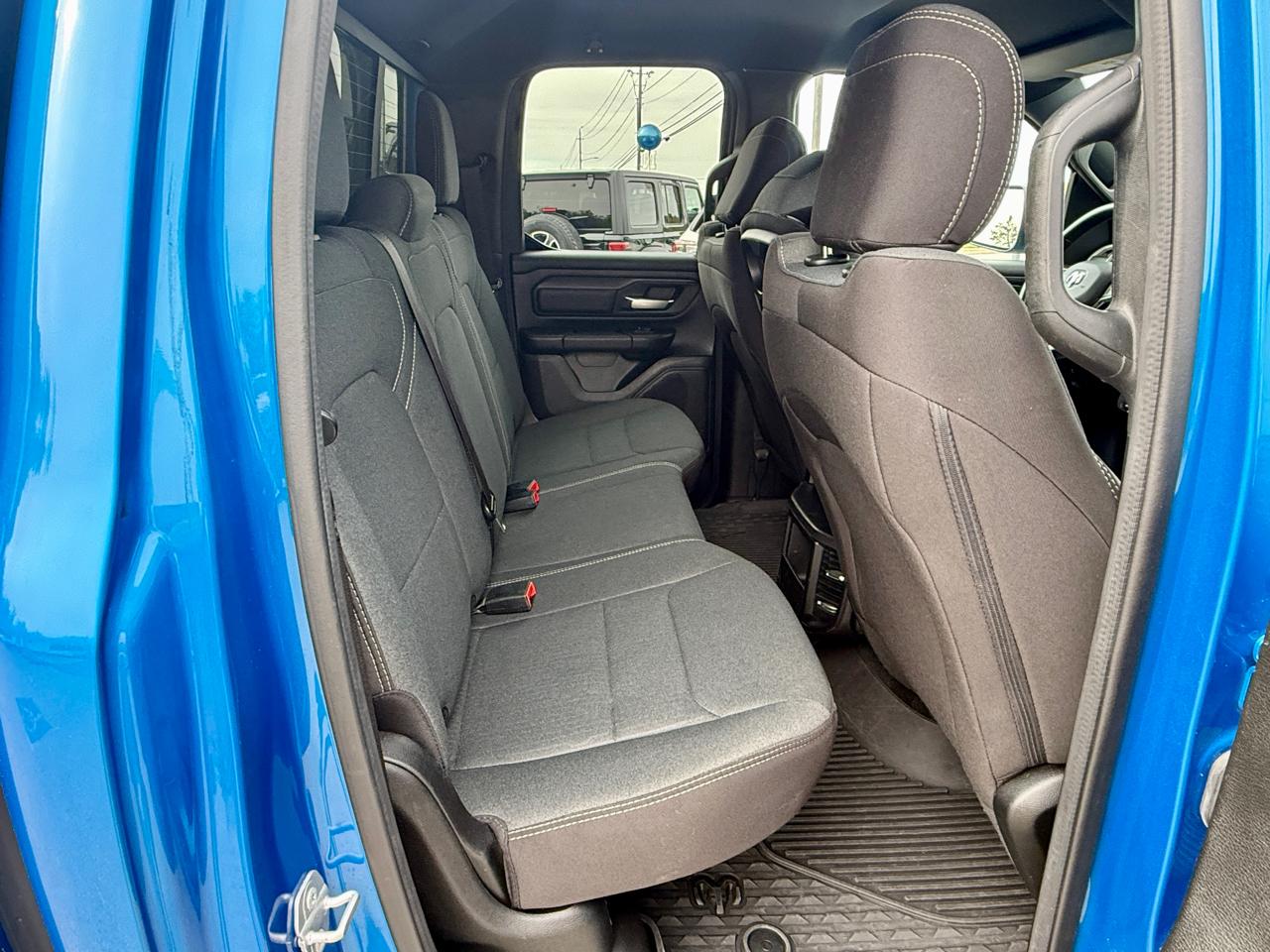 RAM 1500 Tradesman 4x4 Quad Cab 6'4" Box 2023