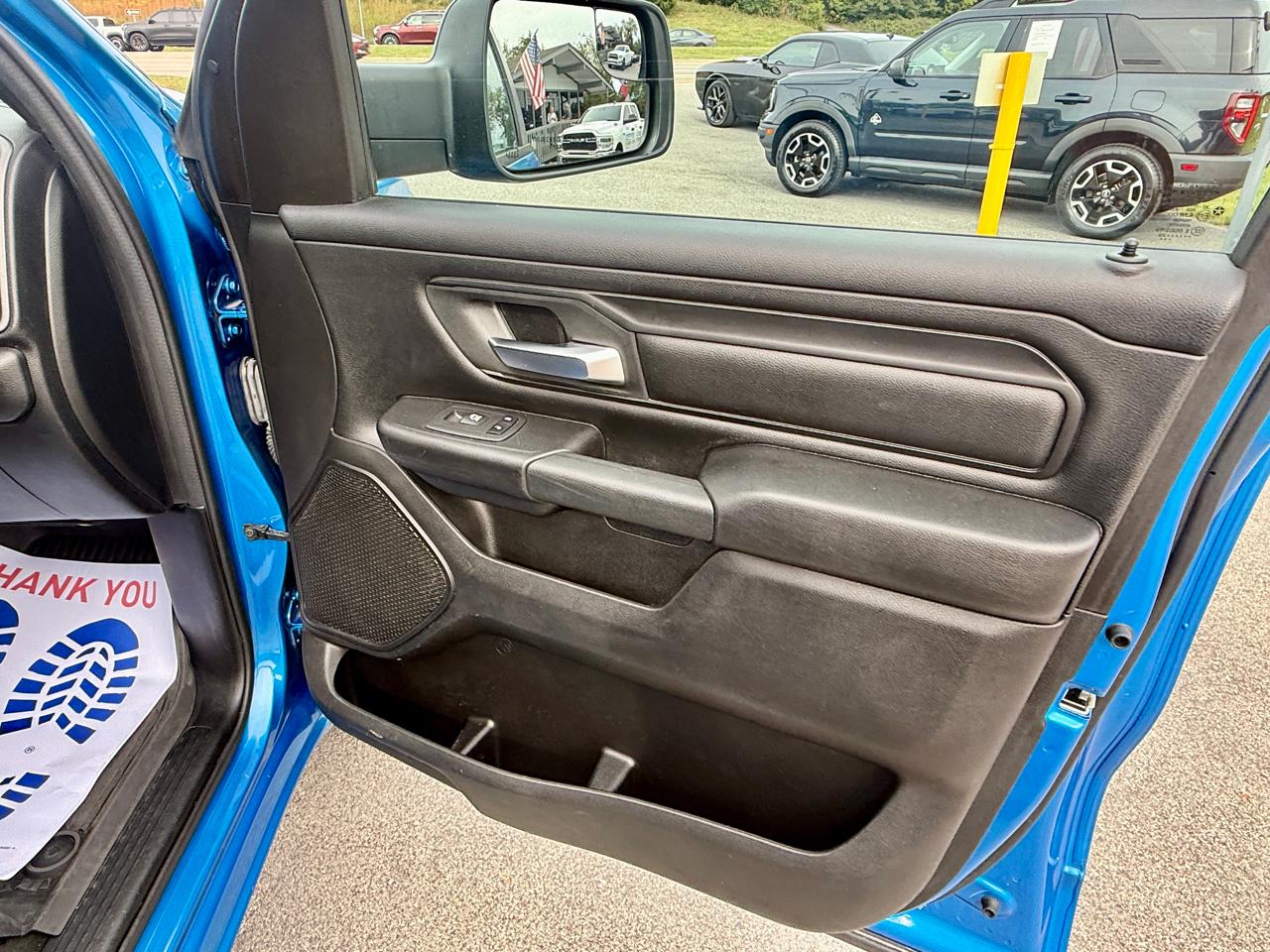 RAM 1500 Tradesman 4x4 Quad Cab 6'4" Box 2023