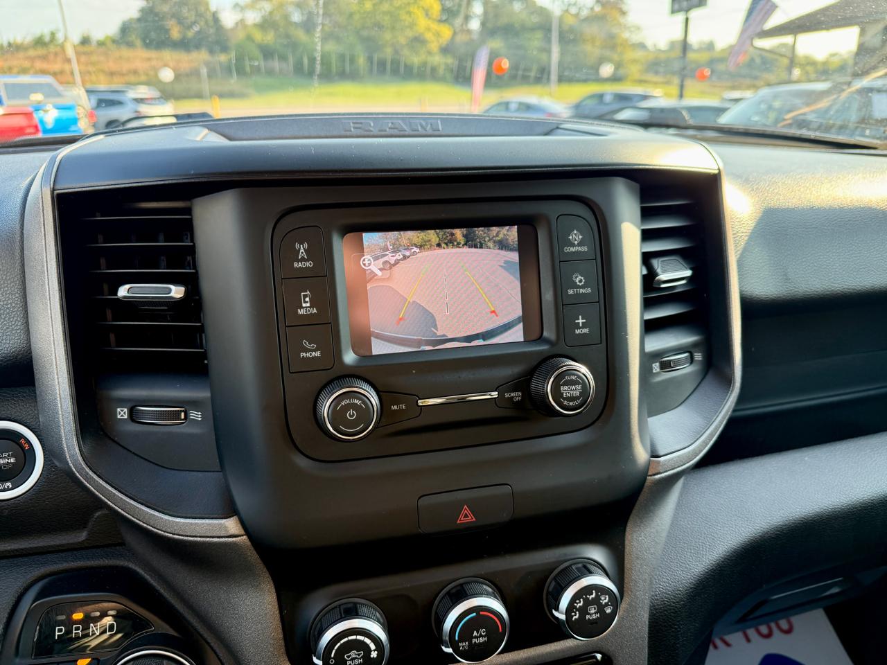 RAM 1500 Tradesman 4x4 Crew Cab 5'7" Box 2020