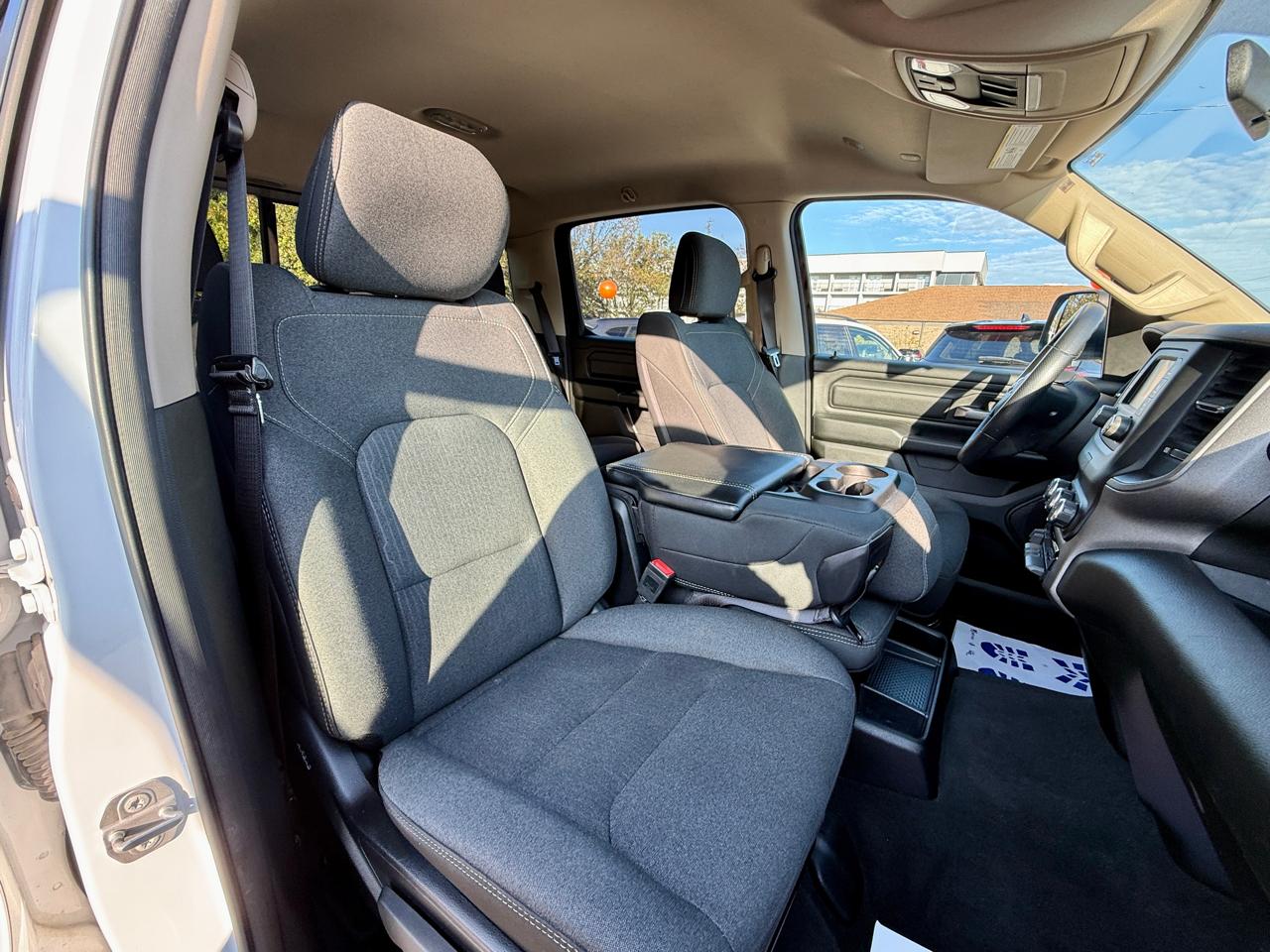RAM 1500 Tradesman 4x4 Crew Cab 5'7" Box 2020