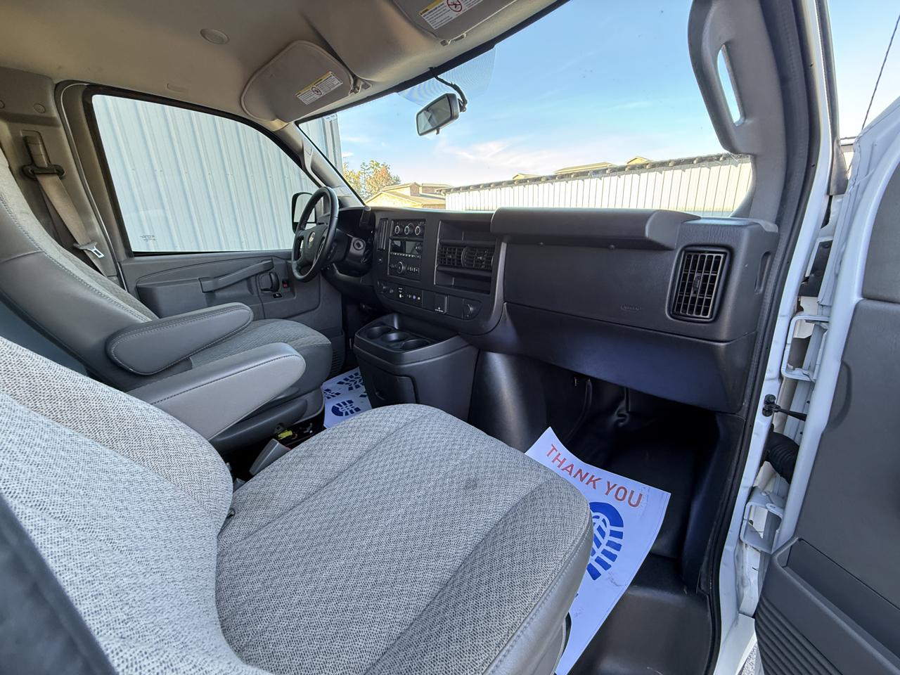 Chevrolet Express Cargo Van RWD 2500 135" 2022