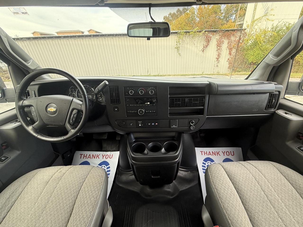 Chevrolet Express Cargo Van RWD 2500 135" 2022