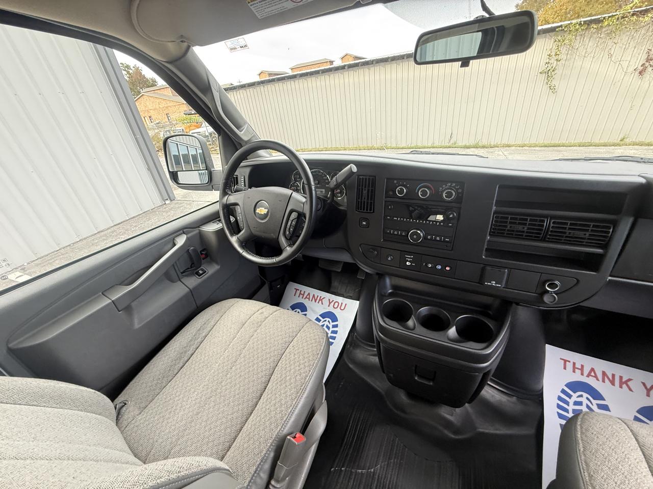 Chevrolet Express Cargo Van RWD 2500 135" 2022