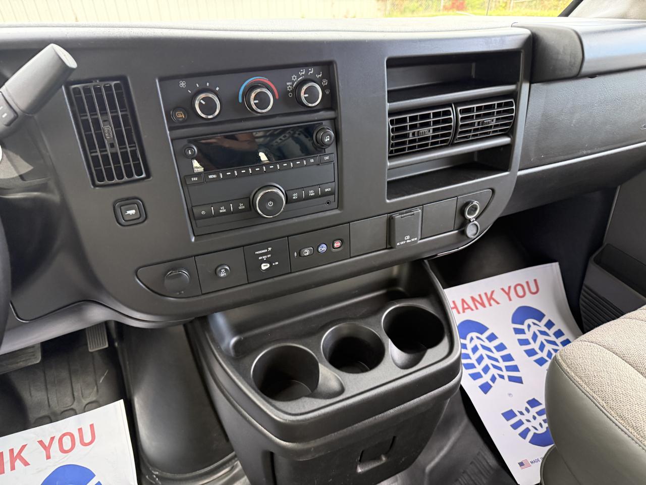 Chevrolet Express Cargo Van RWD 2500 135" 2022