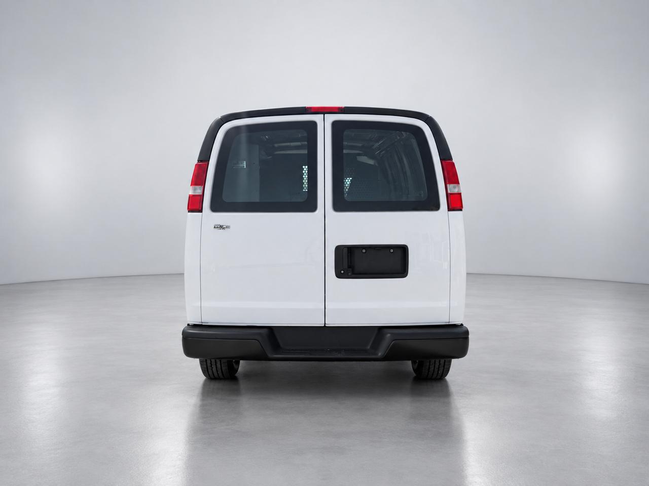 Chevrolet Express Cargo Van RWD 2500 135" 2019