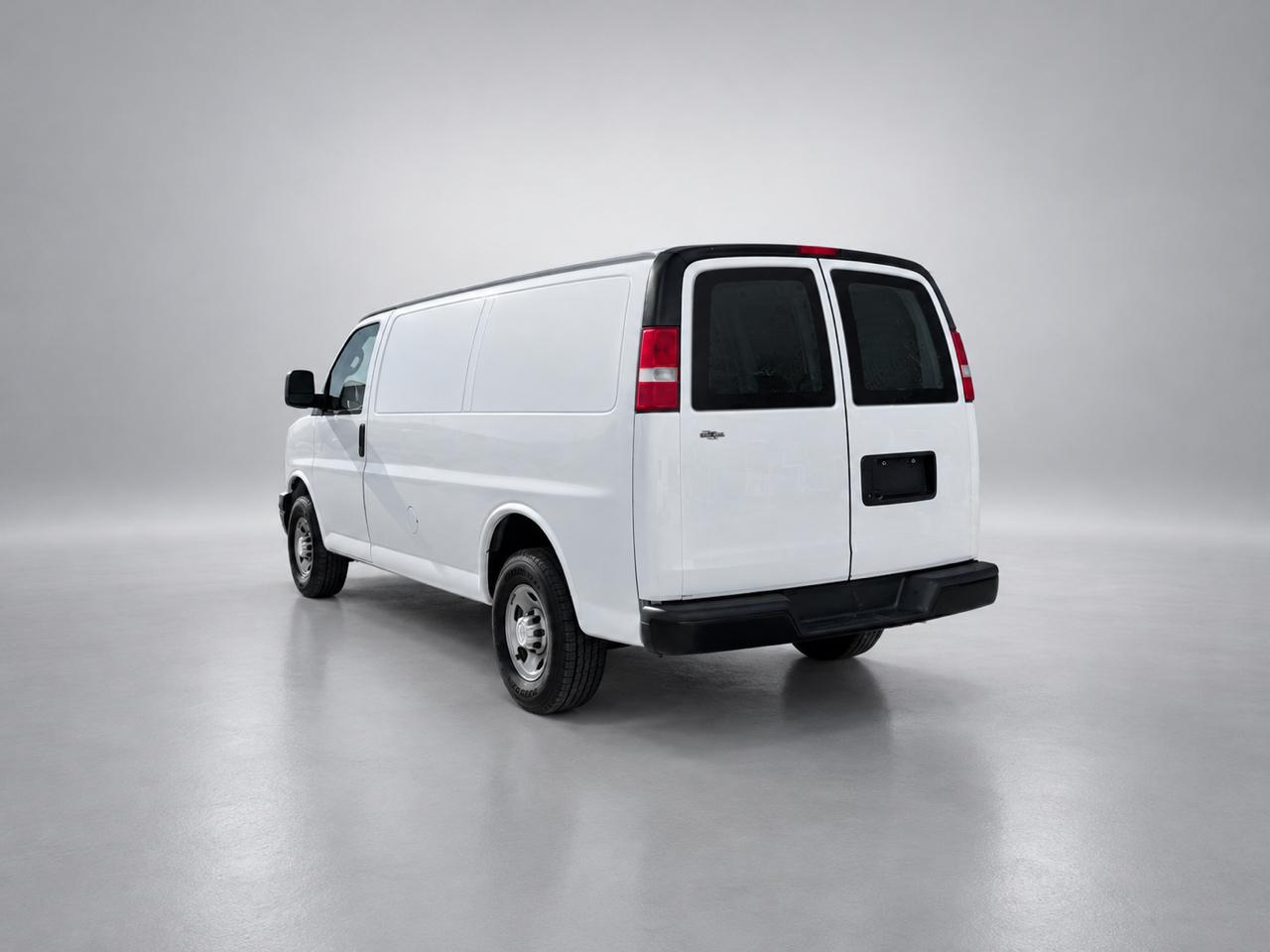 Chevrolet Express Cargo Van RWD 2500 135" 2019