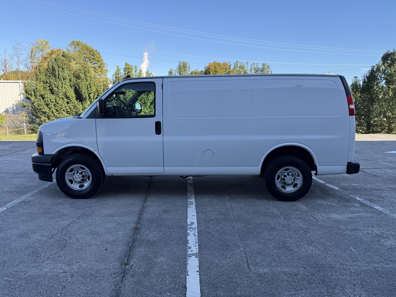 Chevrolet Express Cargo Van RWD 2500 135" 2019