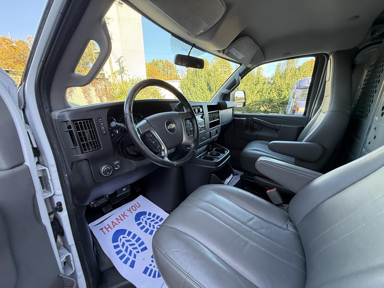 Chevrolet Express Cargo Van RWD 2500 135" 2019