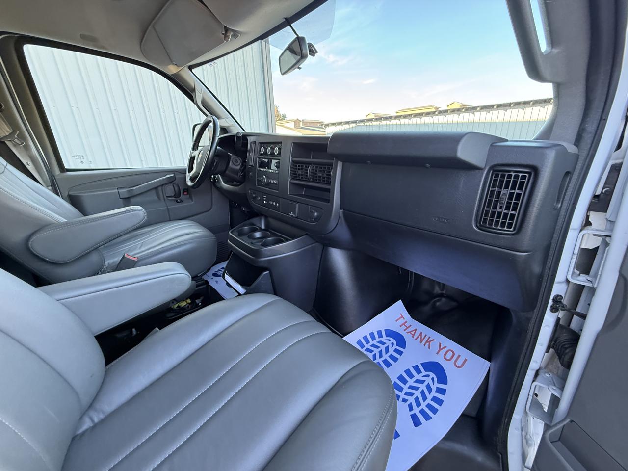 Chevrolet Express Cargo Van RWD 2500 135" 2019
