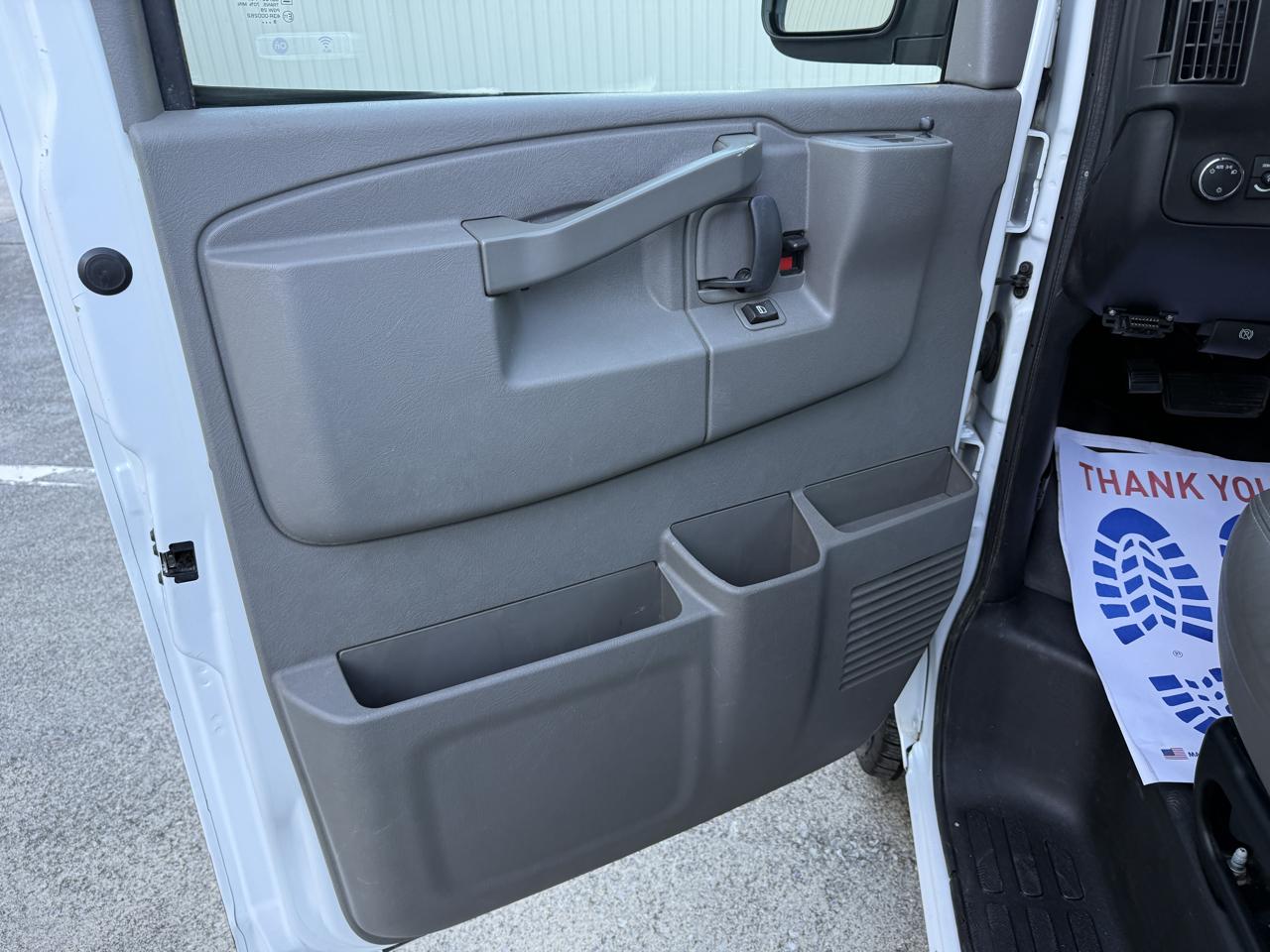 Chevrolet Express Cargo Van RWD 2500 135" 2019