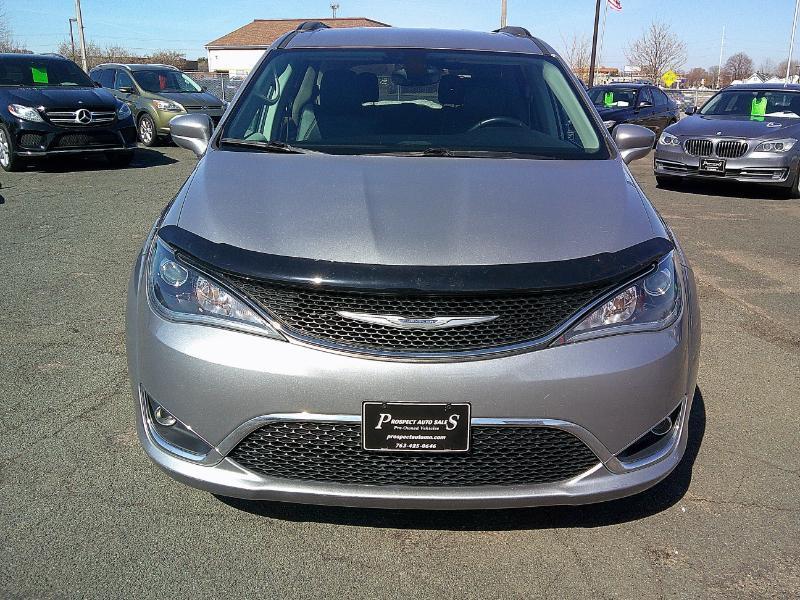 Chrysler Pacifica Touring-L 2017