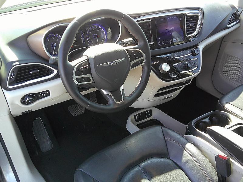 Chrysler Pacifica Touring-L 2017