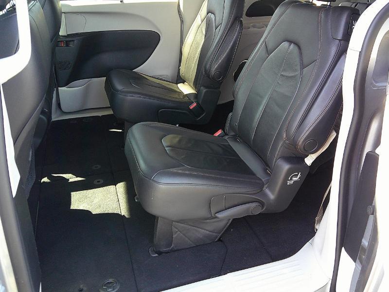 Chrysler Pacifica Touring-L 2017