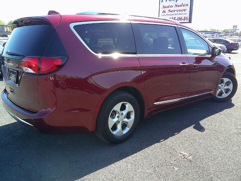 Chrysler Pacifica Touring-L Plus 2017