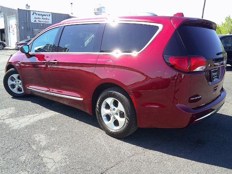 Chrysler Pacifica Touring-L Plus 2017