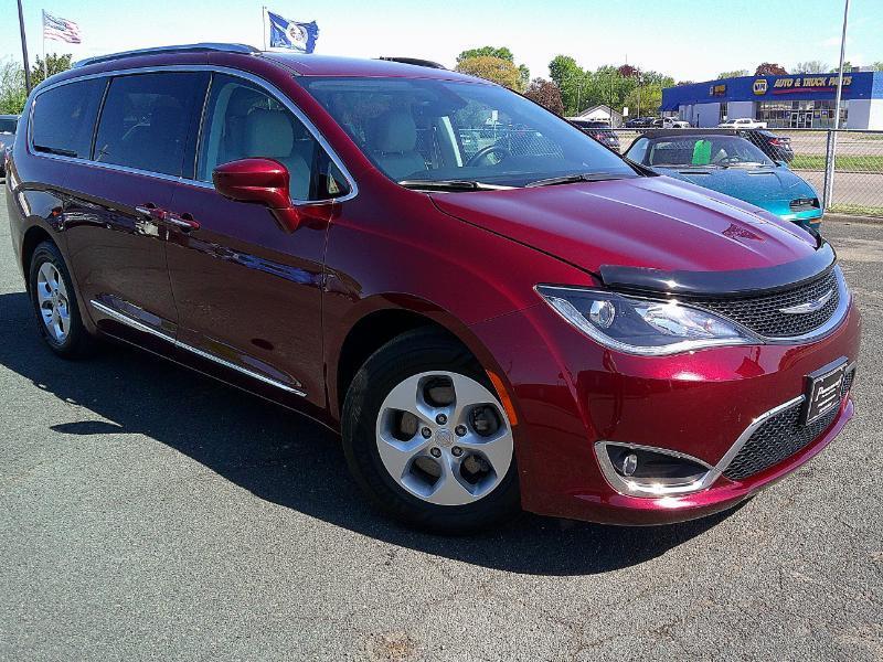 Chrysler Pacifica Touring-L Plus 2017