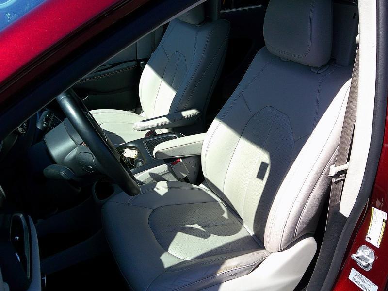 Chrysler Pacifica Touring-L Plus 2017