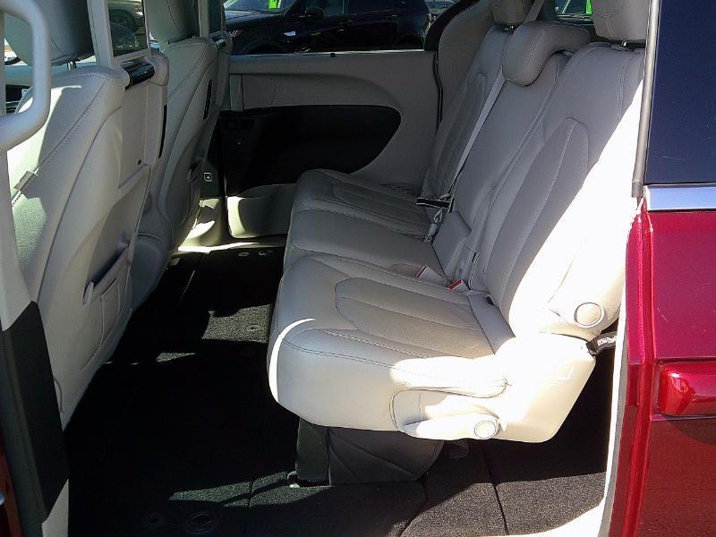Chrysler Pacifica Touring-L Plus 2017