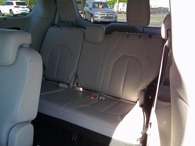 Chrysler Pacifica Touring-L Plus 2017