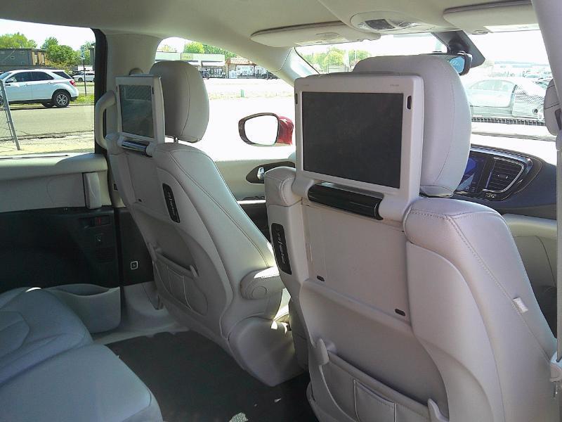 Chrysler Pacifica Touring-L Plus 2017
