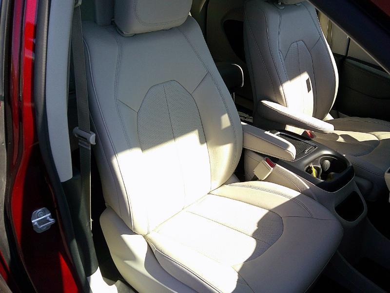 Chrysler Pacifica Touring-L Plus 2017