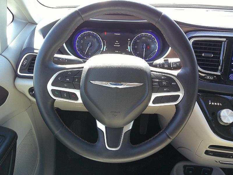 Chrysler Pacifica Touring-L Plus 2017