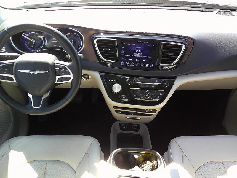 Chrysler Pacifica Touring-L Plus 2017