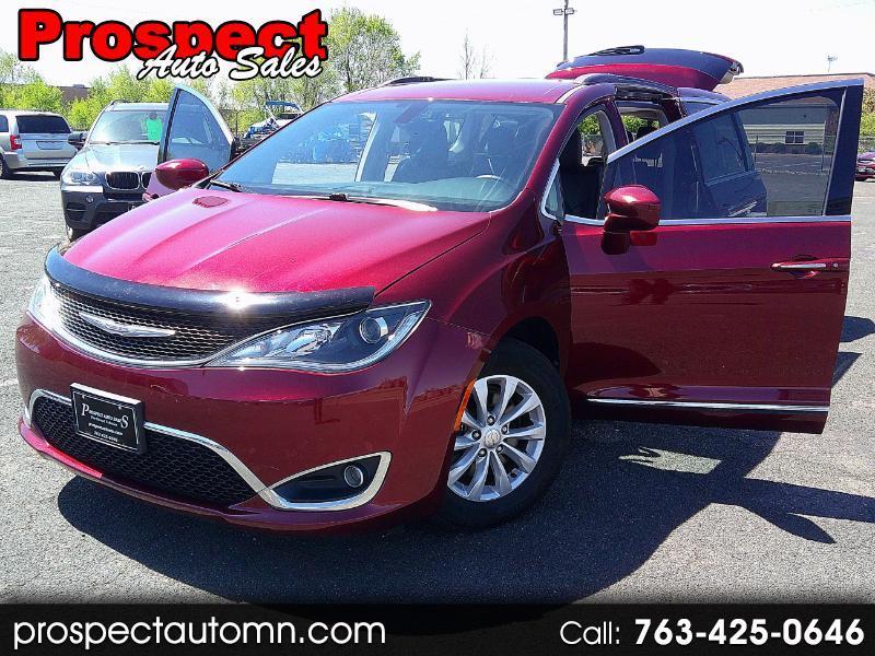 Chrysler Pacifica Touring-L 2017