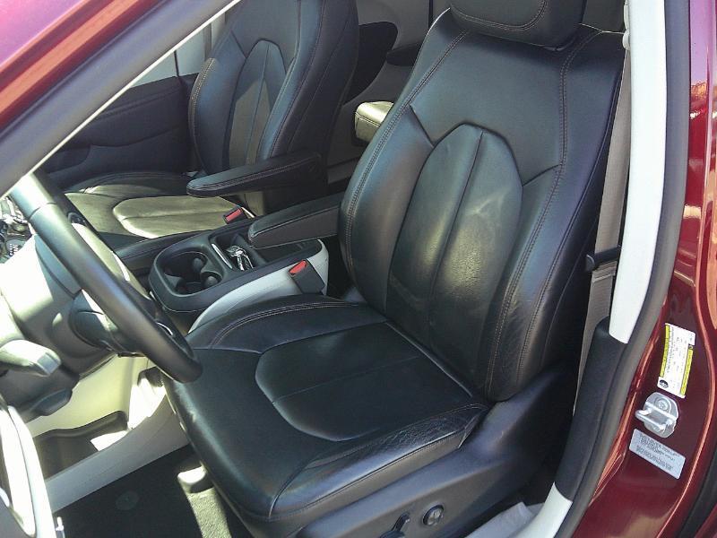 Chrysler Pacifica Touring-L 2017