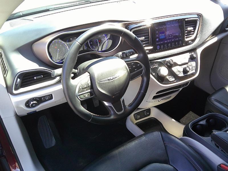 Chrysler Pacifica Touring-L 2017