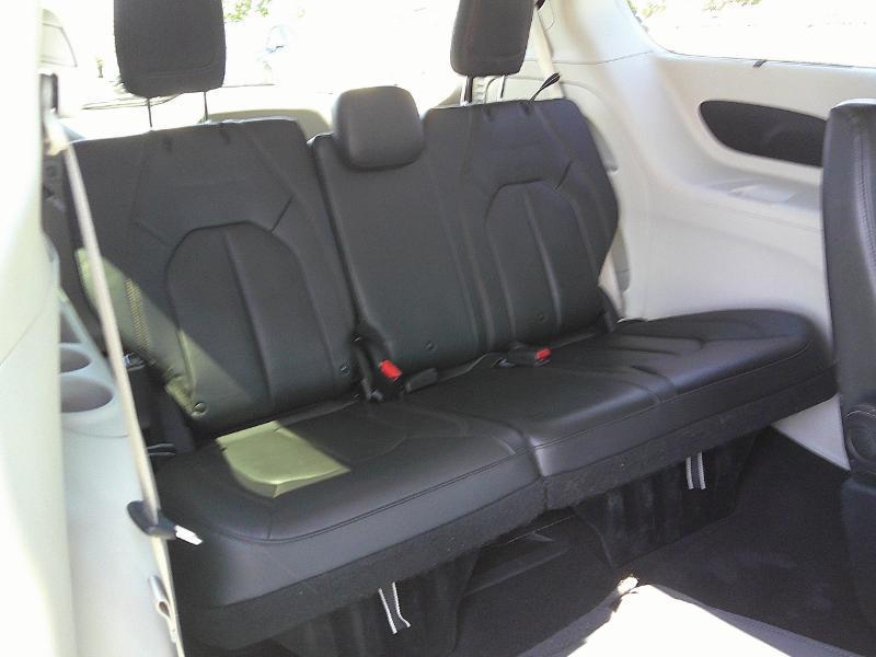 Chrysler Pacifica Touring-L 2017