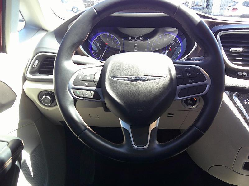 Chrysler Pacifica Touring-L 2017