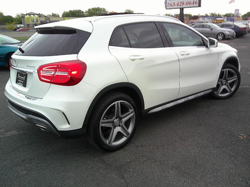 Mercedes-Benz GLA-Class GLA250 4MATIC 2015