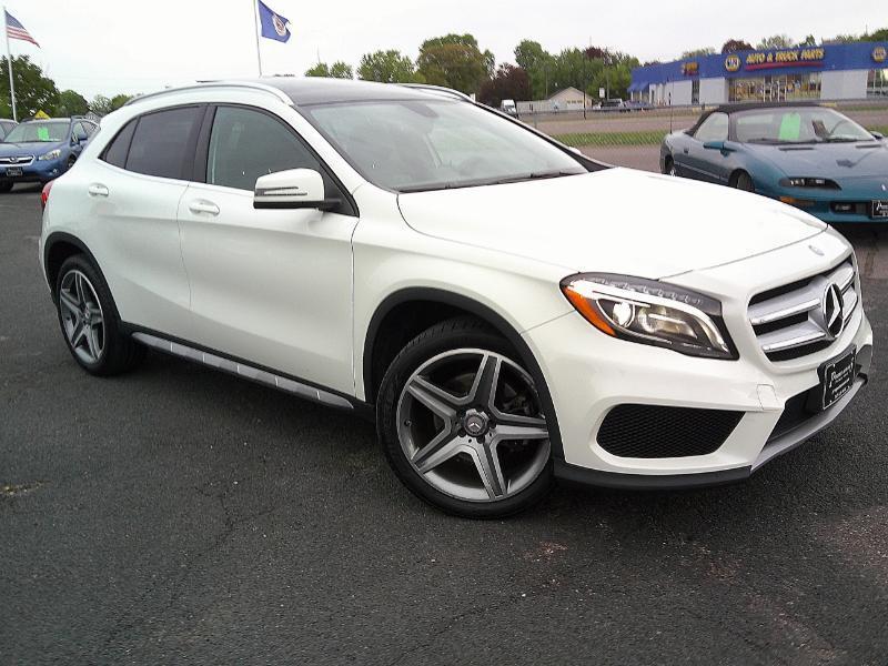 Mercedes-Benz GLA-Class GLA250 4MATIC 2015