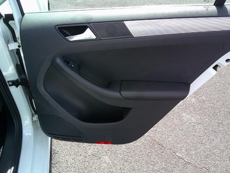 Volkswagen Jetta SE 6A 2016