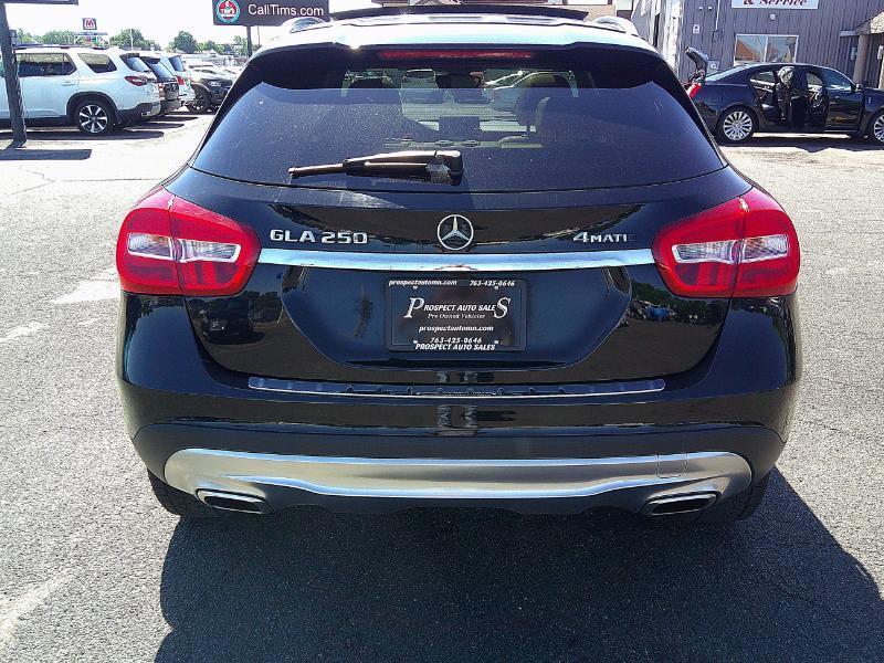 Mercedes-Benz GLA-Class GLA250 4MATIC 2016
