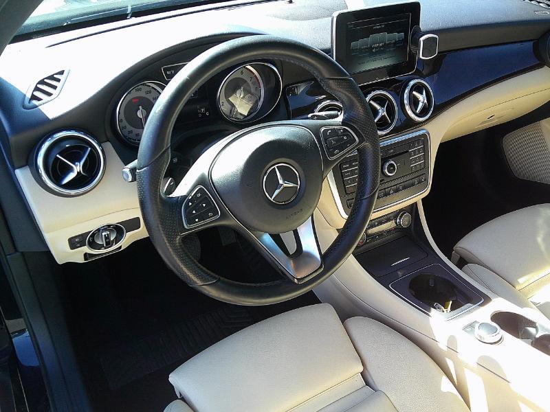 Mercedes-Benz GLA-Class GLA250 4MATIC 2016