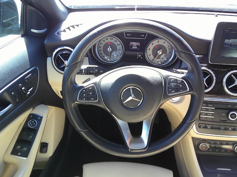 Mercedes-Benz GLA-Class GLA250 4MATIC 2016