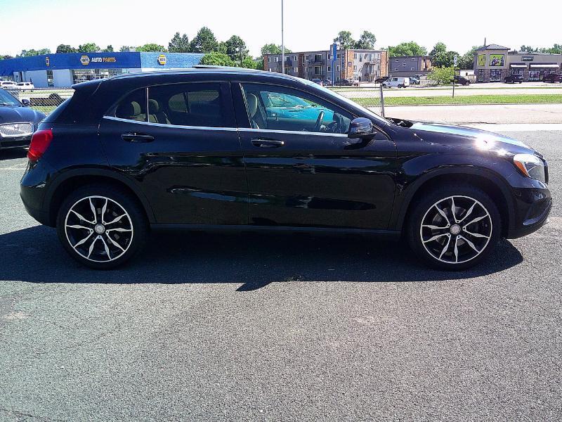 Mercedes-Benz GLA-Class GLA250 4MATIC 2016