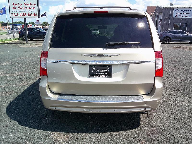 Chrysler Town & Country Touring-L 2014