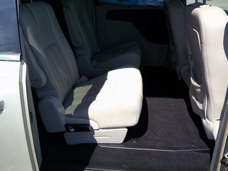 Chrysler Town & Country Touring-L 2014