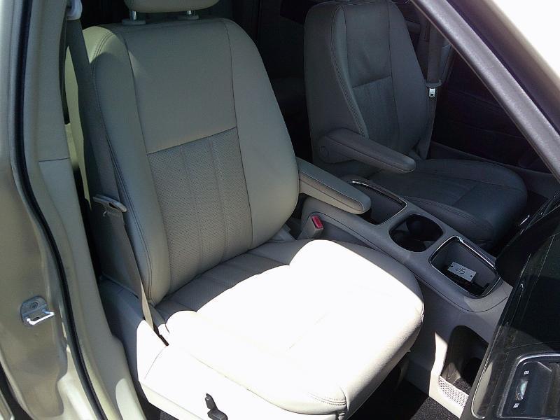 Chrysler Town & Country Touring-L 2014